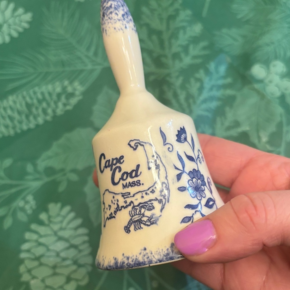 Cape Cod Ceramic four inch bell